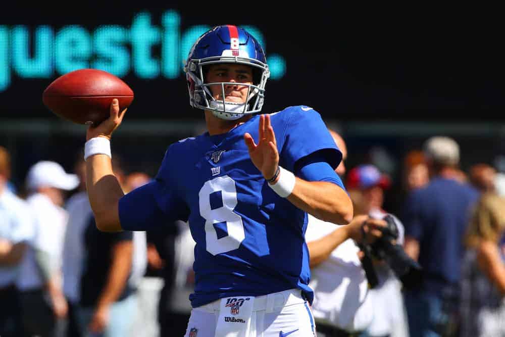 NFL best bets, betting odds, picks and predictions for Week 11 NFL MNF game Giants vs. Buccaneers using expert betting tools & simulations