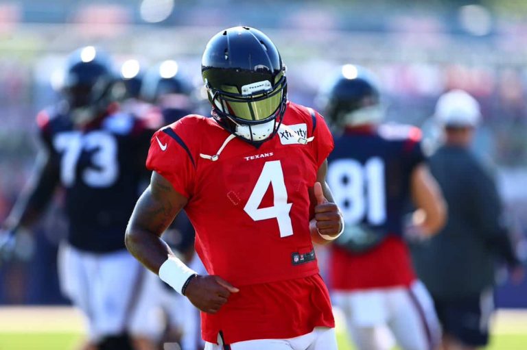 DeShaun Watson wears a visor Houston Texans