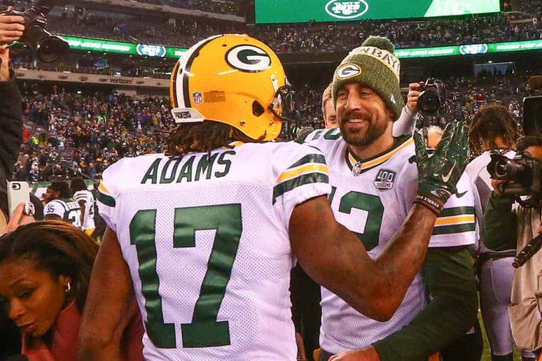 Awesemo's Divisional Round NFL DFS Showdown Picks for Packers vs 49ers | DraftKings & FanDuel NFL Lineups, optimizers picks & projections today