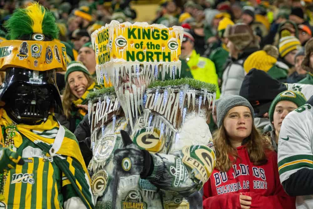A Green Bay Packers fan is going viral for throwing an epic tantrum after his team lost to the 49ers in the Divisional Round on Saturday