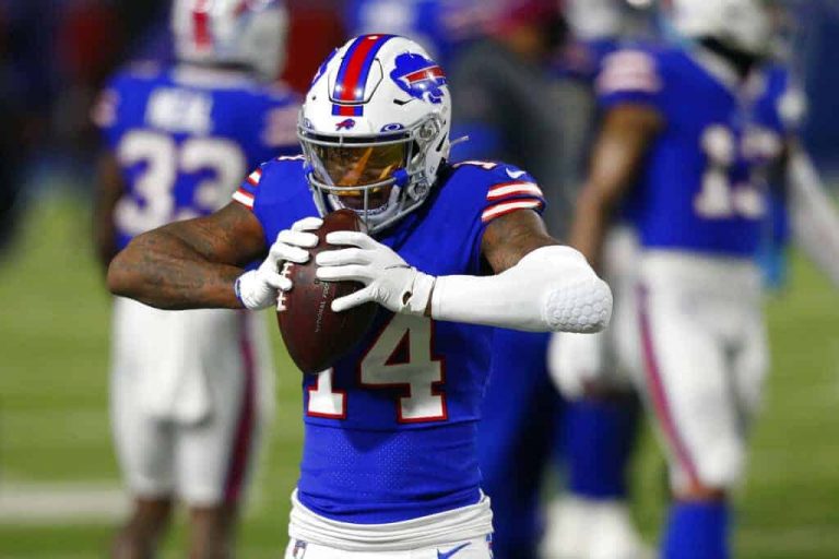 NFL Picks and parlays same-game best bets betting picks player props today tonight Week 13 Monday Night Football Patriots vs. Bills Stefon Diggs