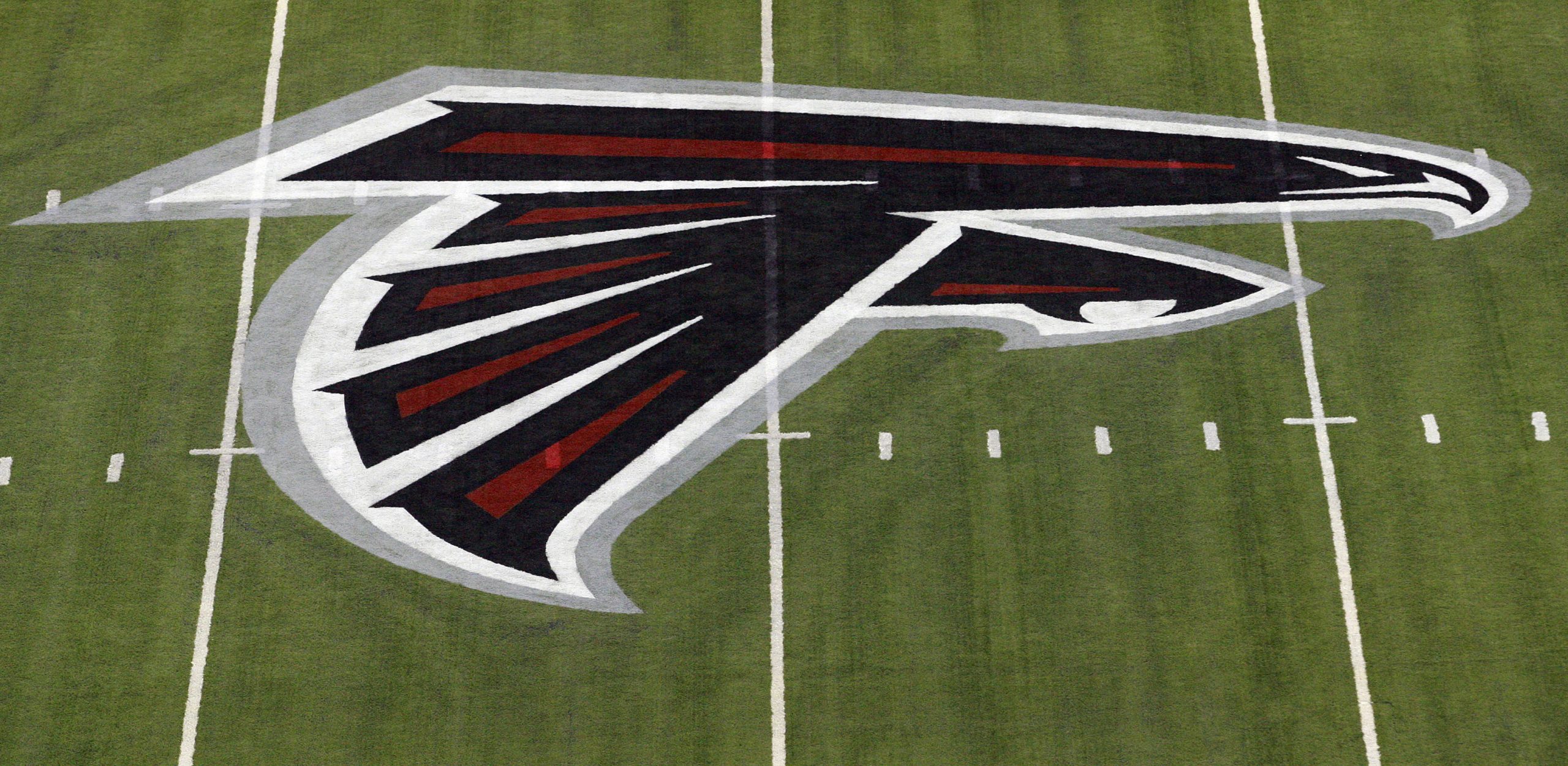 According to multiple different reports, the Atlanta Falcons cut multiple unvaccinated players in order to be the first NFL team at 100% vaccinated