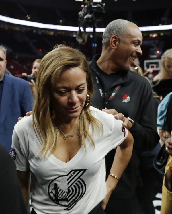 Both Sonya and Dell Curry have accused each other of cheating in the court filings after their divorce was announced earlier on Tuesday