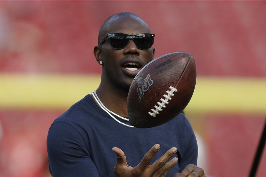 Former receiver Terrell Owens slammed Baker Mayfield when he took the opportunity to congratulate Odell Beckham Jr. on reaching the Super Bowl