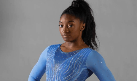 Team USA gymnast Simone Biles revealed a nasty scar on her finger that she apparently received when trying to play with a German Sheperd