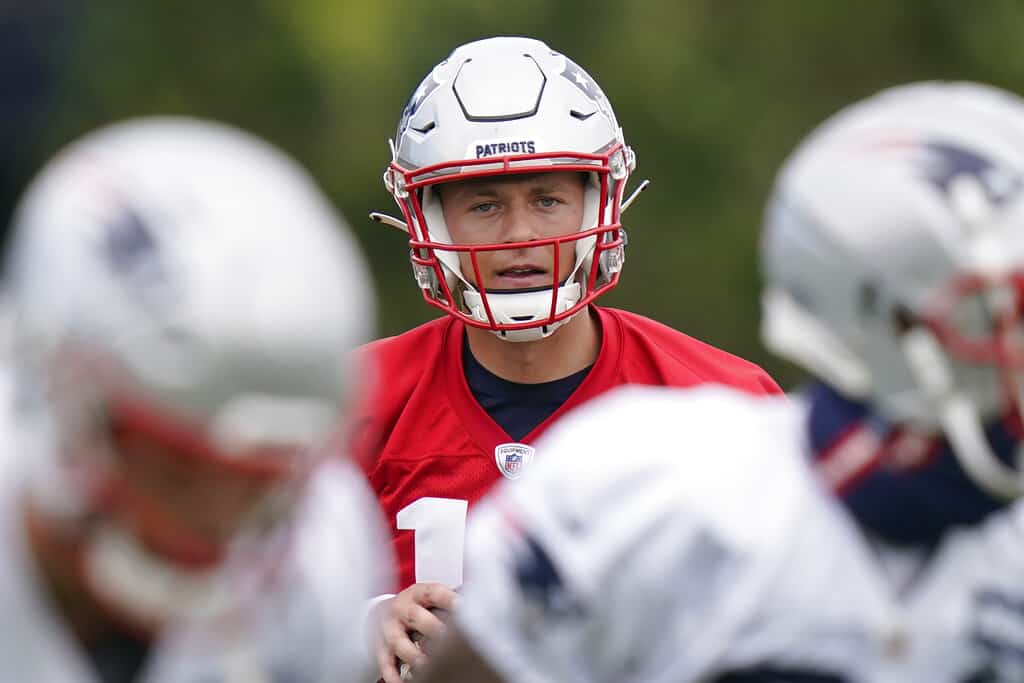 New England Patriots quarterback Mac Jones offered an extremely boring response when asked what his favorite Christmas movies or songs were
