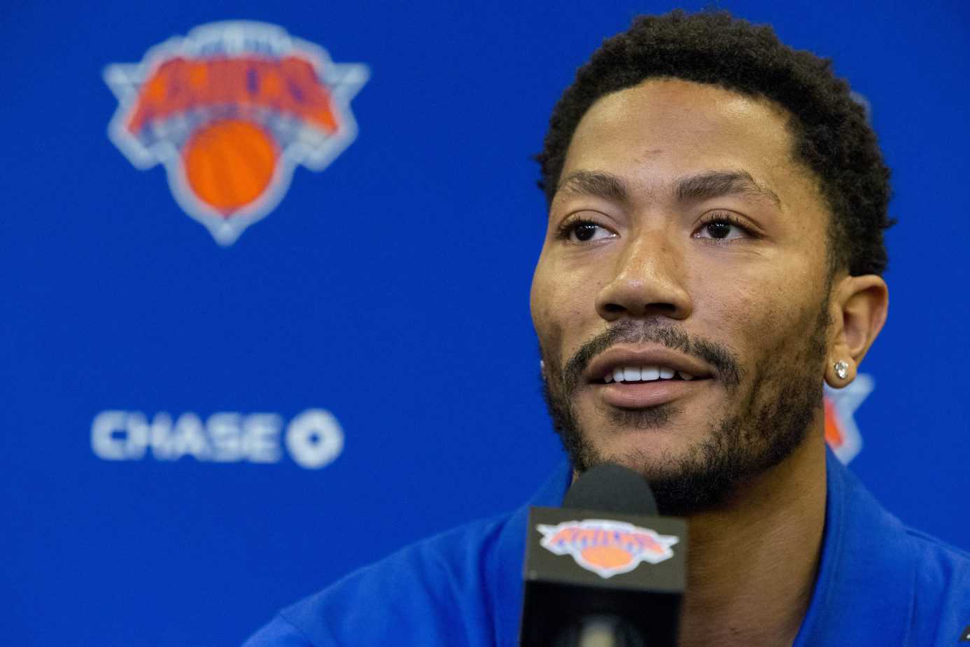 New York Knicks point guard Derrick Rose used Madison Square Garden for an epic engagement dinner with longtime girlfriend, Alaina Anderson