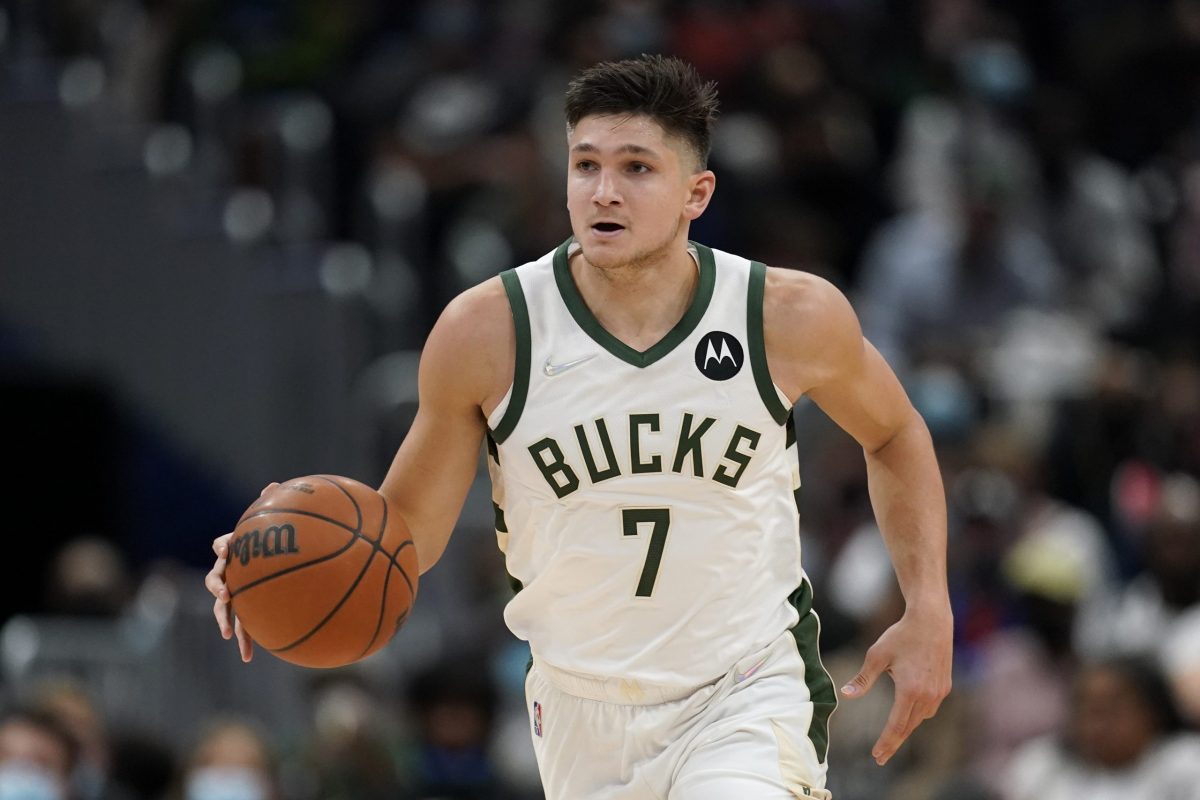 Best NBA player props today tonight betting picks and parlays free expert NBA betting odds lines predictions Milwaukee Bucks Grayson Allen over/under same game parlays DraftKings FanDuel Sportsbook