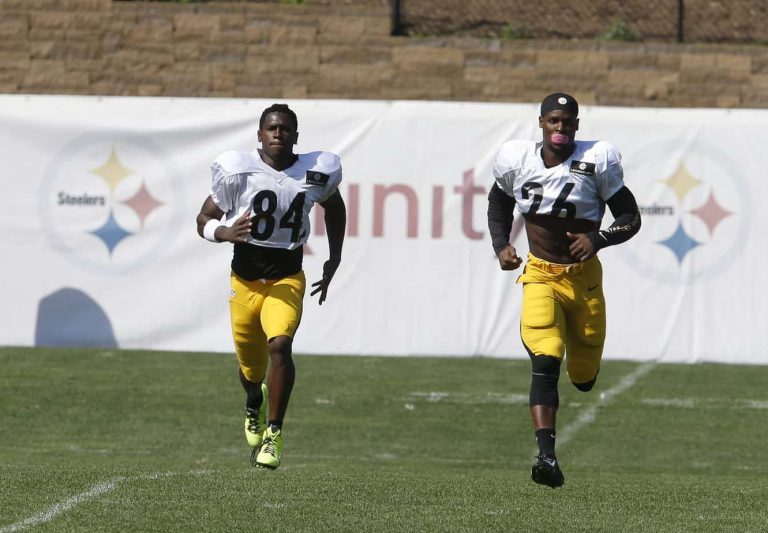 Le'Veon Bell and Antonio Brown took to social media to share their excitement with being reunited together for the first time since the Steeler days