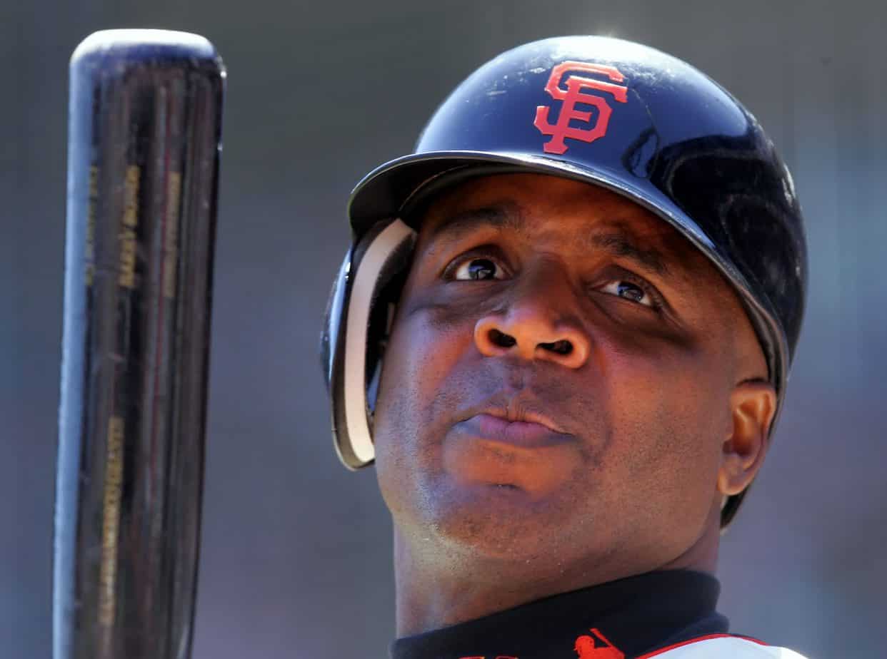 The MLB community is up in arms that Barry Bonds missed out of the Hall of Fame while David Ortiz got in during his first try on Tuesday afternoon