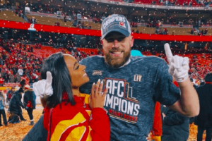 Tom Brady responds after J.D. Martinez wears a hilarious Brady Bucs Boat  Parade shirt - Article - Bardown